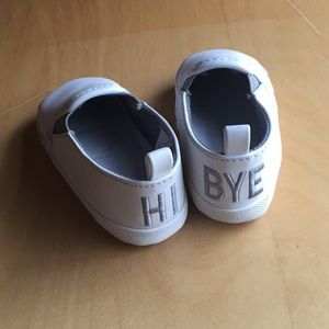 Adorable “Hi, Bye” White Baby Shoes